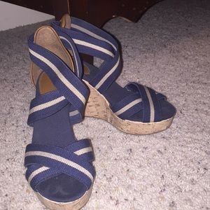 Navy wedges